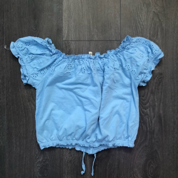 Ruffled button up off the shoulder crop top - Picture 2 of 2